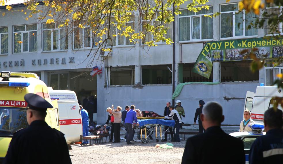 I soccorsi dopo la bomba in Crimea
